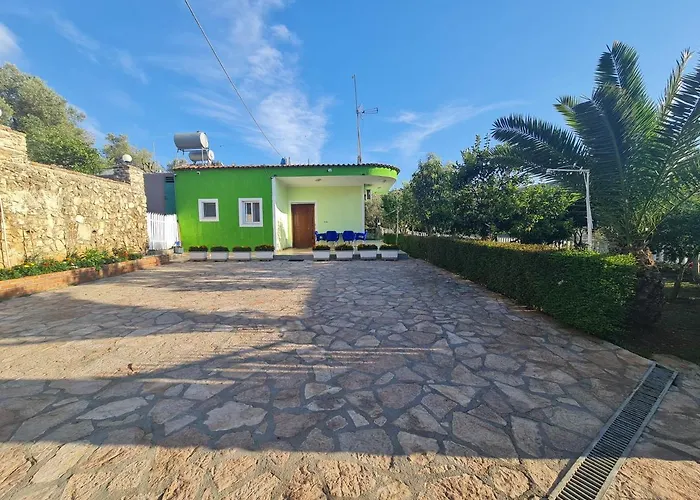 Garden House Ksamil
