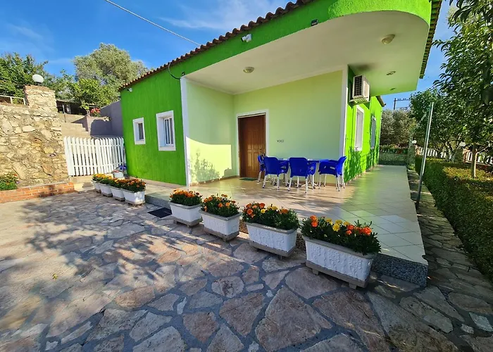 Garden House Dom wakacyjny *