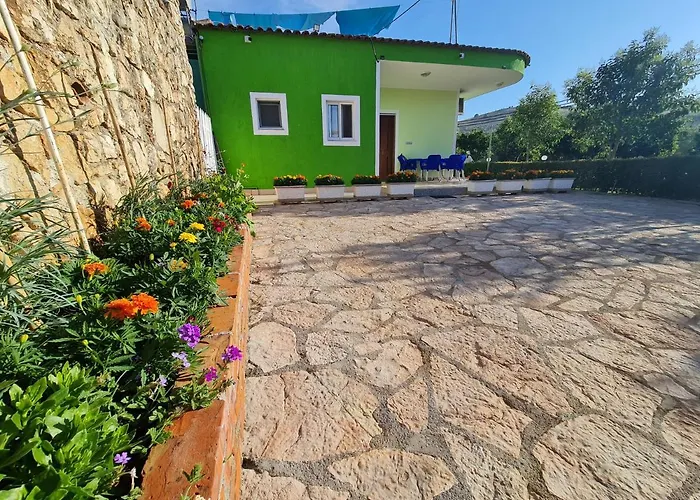 Garden House Dom wakacyjny