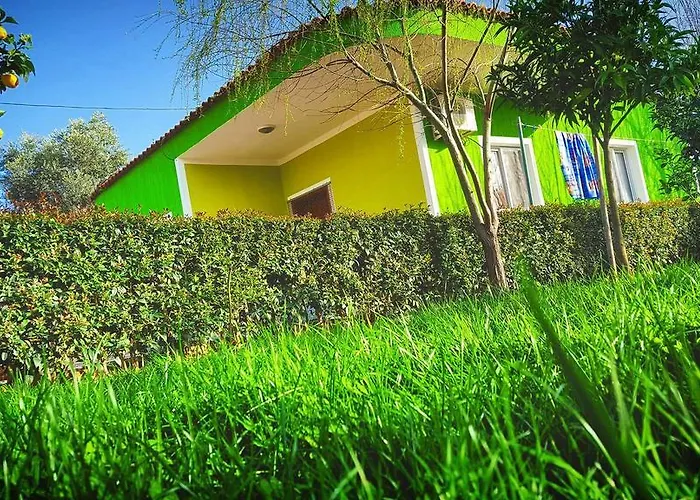 Dom wakacyjny Garden House *