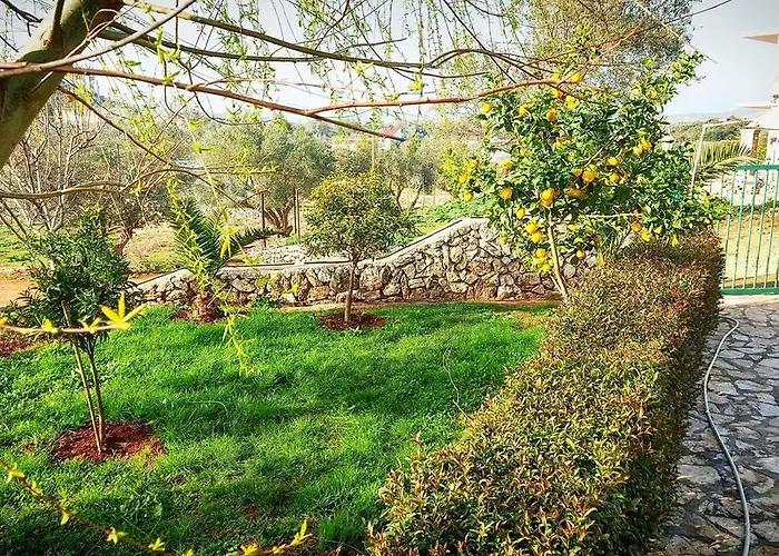 Garden House Dom wakacyjny Ksamil